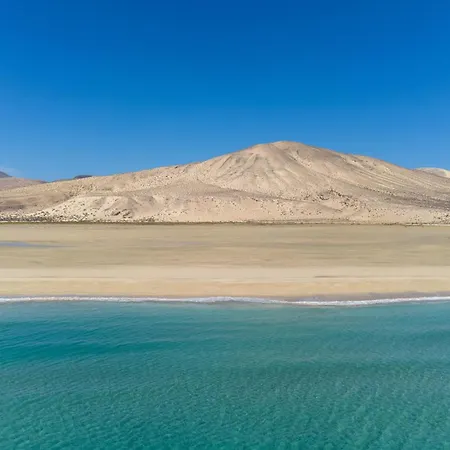 Home2book Cozy Duplex Steps From The Ocean * Corralejo
